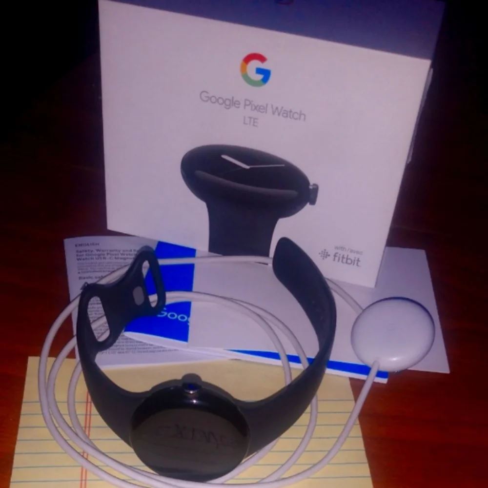 LTE Google Pixel smart watch (black)